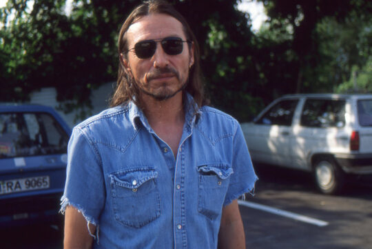 Nachruf: Der indianische Widerstandskämpfer und Pop-Poet John Trudell ist tot