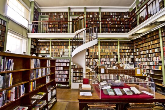 Eine Roma-Bibliothek als Begegnungsort