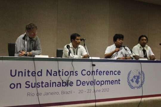 Rio+20: Binationales Schutzgebiet für unkontaktierte indigene Gemeinschaften im brasilianisch-peruanischen Grenzgebiet gefordert