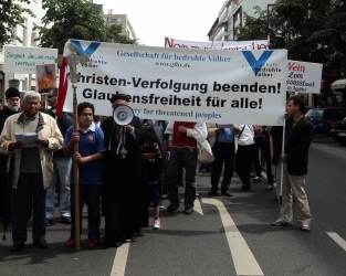 Gesellschaft für bedrohte Völker warnt: Islamisten wollen Ausgrenzung von Kopten in neuer Verfassung festschreiben