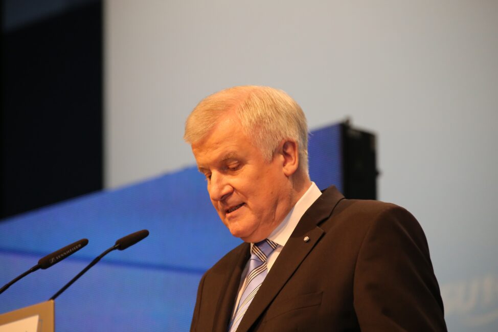 Ministerpräsident Seehofer reist nach China (18.11.)