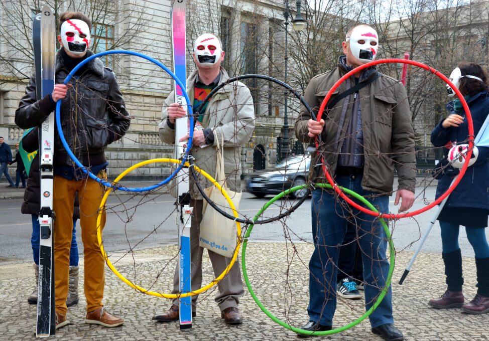 GfbV-Jahresbericht 2014