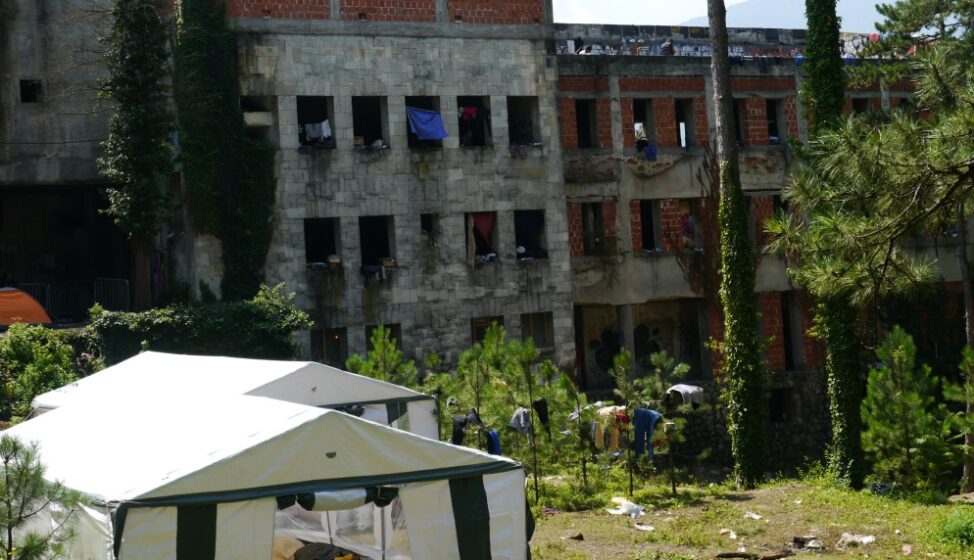 Bosnien: Gestrandete Flüchtlinge müssen besser versorgt werden