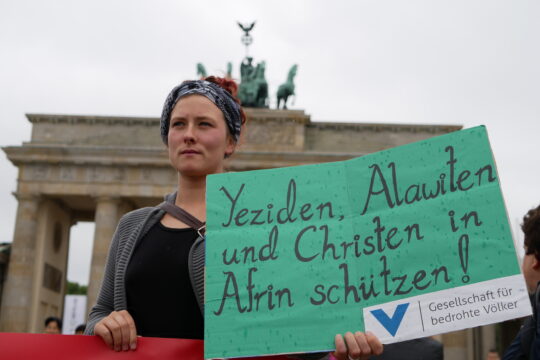 Abgesagt: Mahnwache vor dem US-Konsulat in Düsseldorf: Kein Blankoscheck für Erdogan!