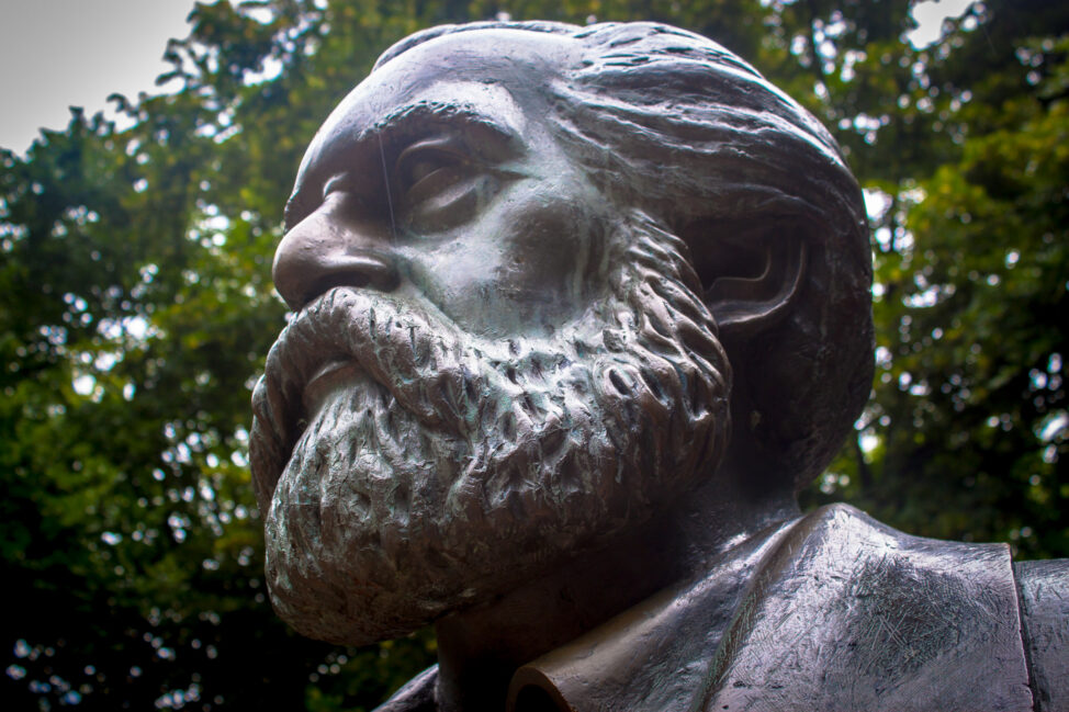 Marx-Denkmal wird in Trier enthüllt