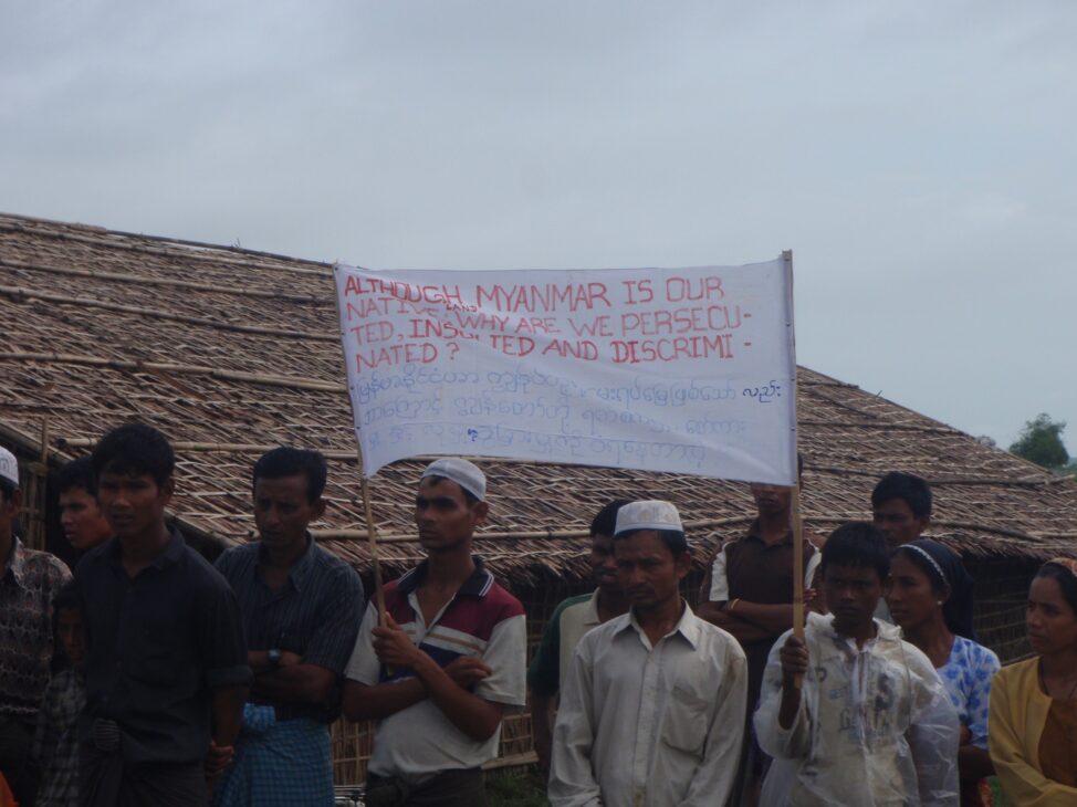 Burma / Myanmar: 27.000 Rohingya fliehen vor Gewalt – Religionsminister schürt Rohingya-Konflikt