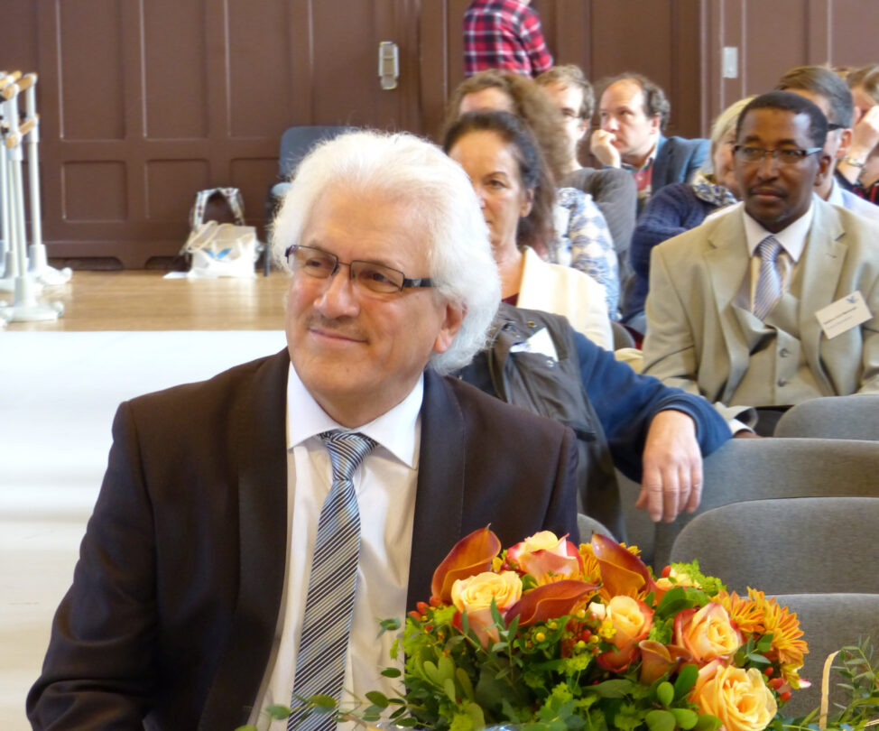 GfbV-Bundesvorsitzender Feryad Fazil Omar über die Arbeit der Gesellschaft für bedrohte Völker